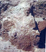 La Dama de Baza a&uacute;n semienterrada